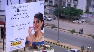 Billboard z Bangalore, zdroj Framepool